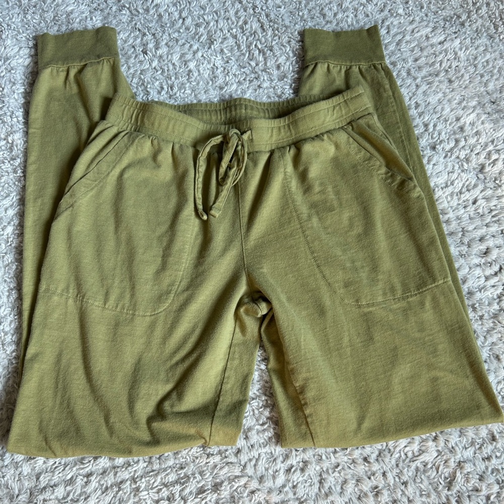 Sonoma Goods For Life Women’s Sleepwear Joggers Green Olive 
Size XSmall